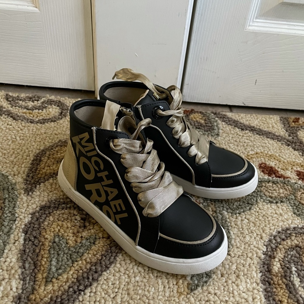 Michael Kors Girls Sneaker